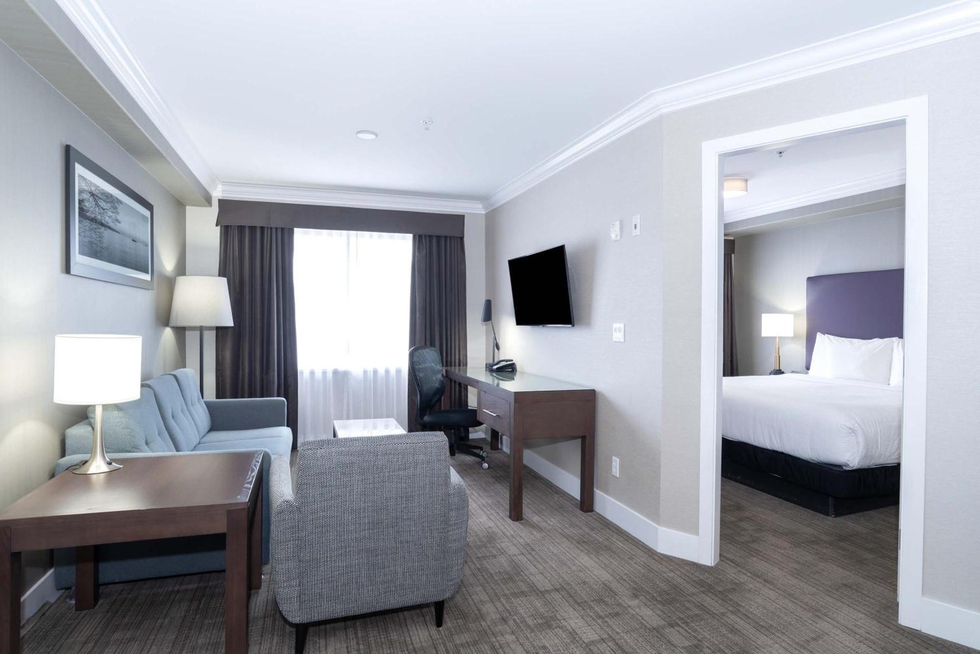 Hotel Sandman And 3*