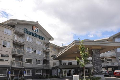 Sandman And Hotel 3*
